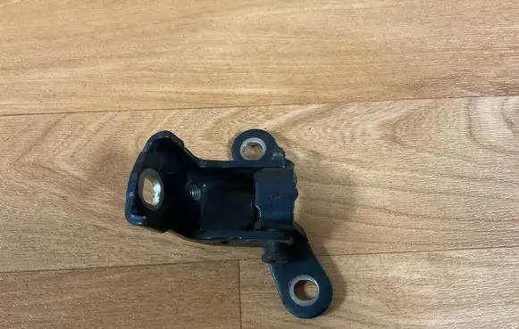Ford Mondeo Mk III Rear door upper hinge 93BBF26801A