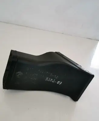 BMW 5 E60 E61 Intercooler air channel guide 7033703
