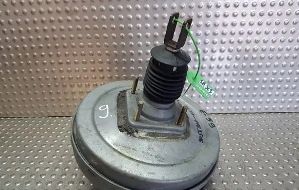 BMW 5 E39 Brake booster S26370963 1163516