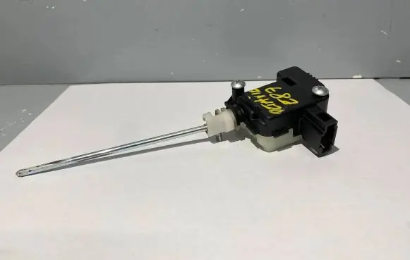 Skoda Octavia Mk2 (1Z) Central locking motor 1M0959781A 1Z0810773 HL0754673