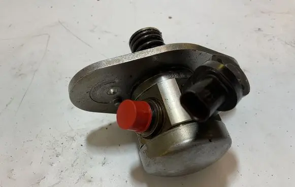 BMW X5 G05 Fuel injection high pressure pump 0261520521 44080032549