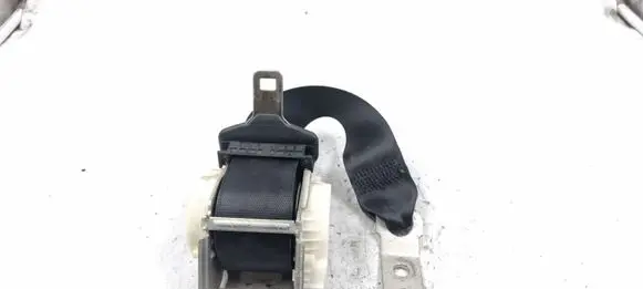 BMW 5 E60 E61 Rear seatbelt 33061260