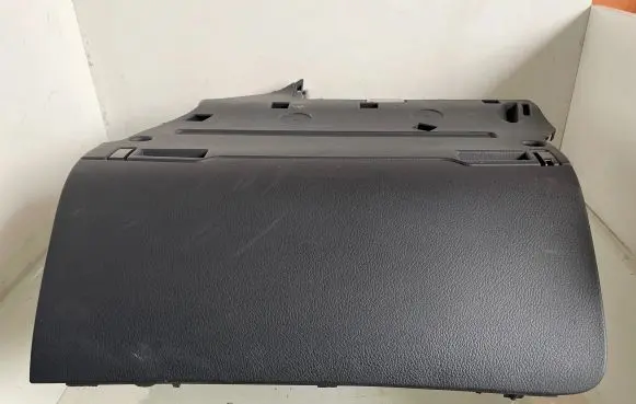 Audi A6 S6 C6 4F Glove box 4F1857035AH 4352346 2410071454