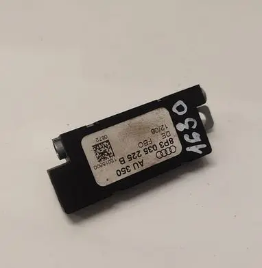 Audi A3 S3 8P Antenna control unit 8P3035225B 8P3035225
