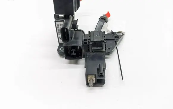 BMW 3 F30 F35 F31 Battery relay fuse 947965