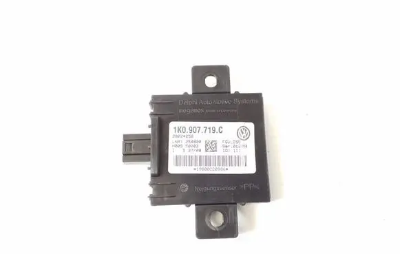 Audi A3 S3 8P Alarm control unit/module 1K0907719C