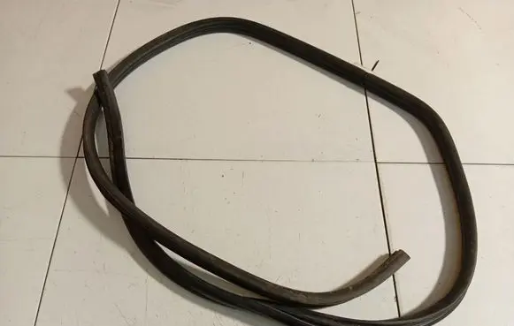 Mitsubishi Colt Rubber seal rear door 