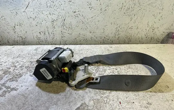 Dodge Caliber Front seatbelt 609259701A R4106300BXT