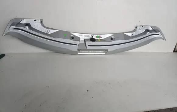 Toyota Venza Tailgate/trunk spoiler 760850T010
