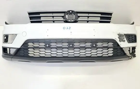 Volkswagen Tiguan Front bumper 5NA807221