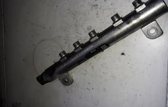 Fiat Doblo Fuel distributor 0445214053