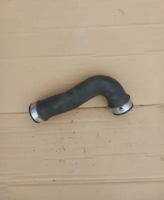 Intercooler hose/pipe