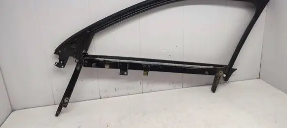 Audi A4 S4 B6 8E 8H Front door window/glass frame 8E0837630