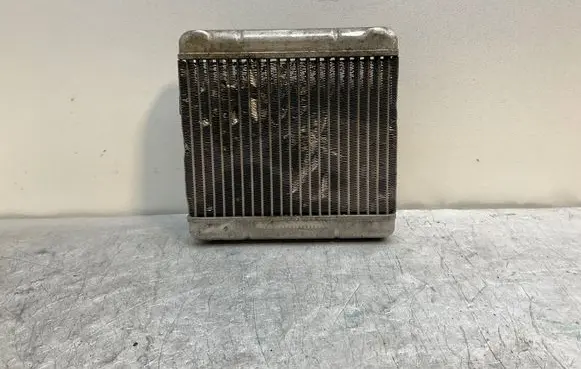 BMW 6 F06 Gran coupe Engine oil radiator 7570103 M9056C 261113
