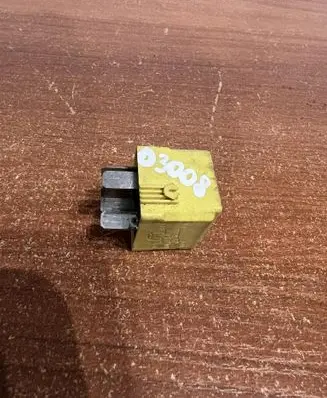 Mercedes-Benz A W169 Other relay A0025421419 D3008