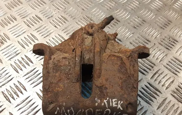 Ford Mondeo Mk III Front brake caliper