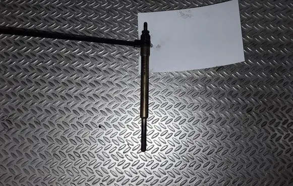 Mercedes-Benz A W168 Glow plug 0011592701