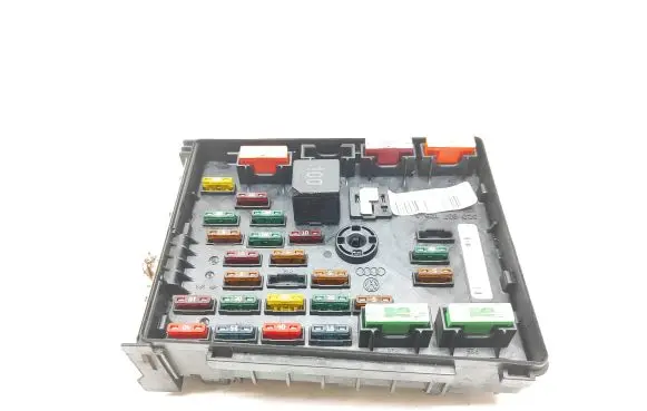 Audi Q3 8U Fuse module 3C0937125A 4850340050101 373644