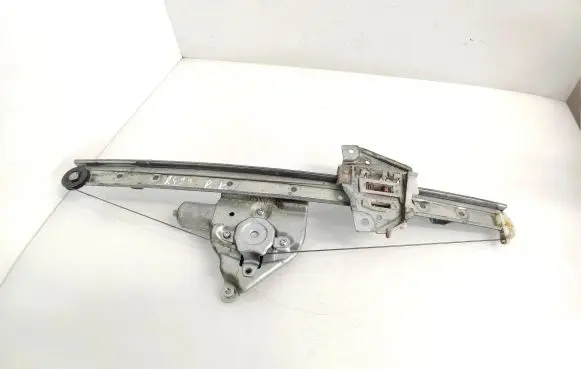 Suzuki Grand Vitara II Front door window regulator with motor 8346065J00 2621003530