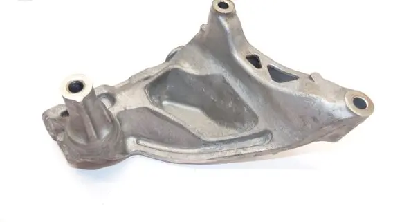 Volkswagen Crafter Engine mounting bracket 04L199207J