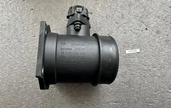 Nissan Terrano Mass air flow meter 226807F405