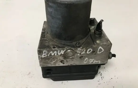 BMW 5 E60 E61 ABS Pump 6777797 3451677779701 34516768550