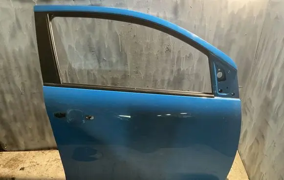 Toyota Aygo AB40 Front door