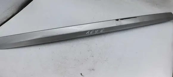 Toyota Avensis T270 Trunk door license plate light bar 76801051000