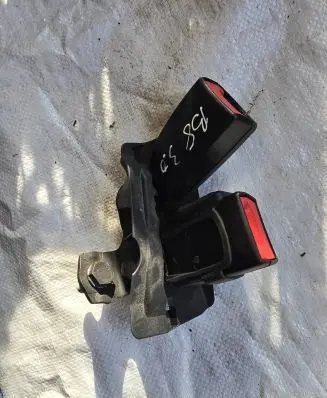 Audi A4 S4 B8 8K Middle seatbelt buckle (rear) 8K0857739AE