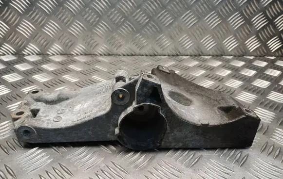 Volkswagen Golf V Generator/alternator bracket 036260885