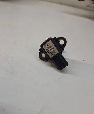 Mercedes-Benz E W211 Mass air flow meter A0041538428 5210 12233209
