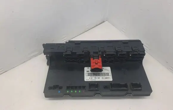 Mercedes-Benz E W211 Fuse box set 2115459401
