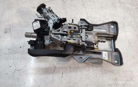 Opel Zafira C Steering wheel axle 13376593