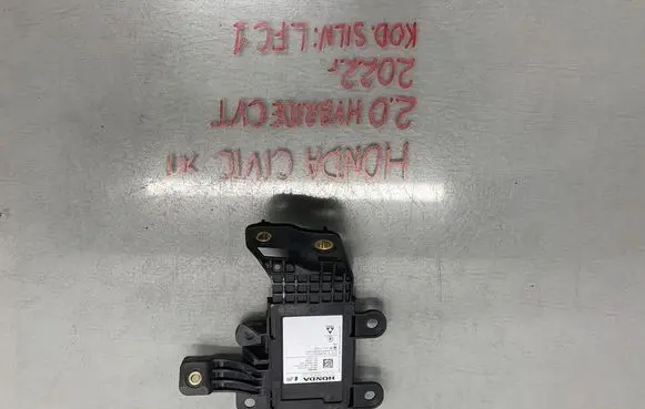Honda Civic XI Blind spot module 36930-T43-J01