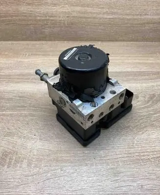 Chrysler Pacifica ABS Pump P04721106AD