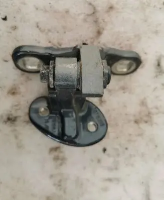 Volvo S40 Rear door lower hinge 30715359