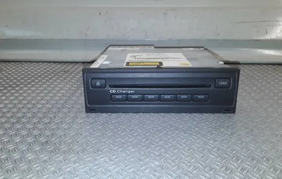 Audi A8 S8 D3 4E CD/DVD changer 4E0910110L