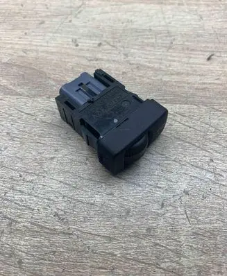 Toyota Avensis T220 Light switch 3919
