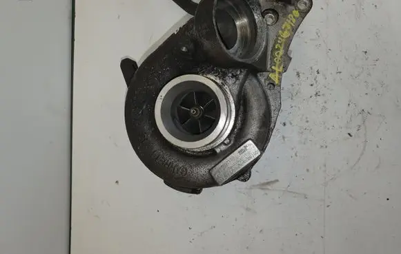 Mercedes-Benz CLK A209 C209 Turbo A6460900180 AL00246718V