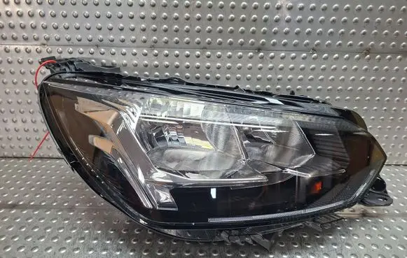 Peugeot 208 Headlight/headlamp S17986519