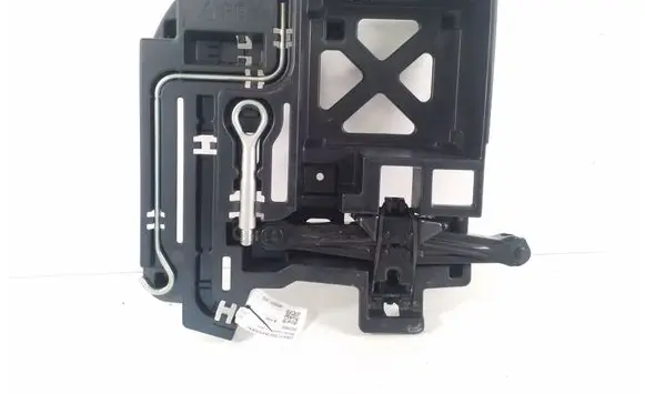Lexus CT 200H Tool set 6477776010