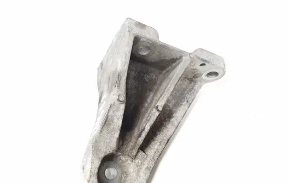 Jaguar XF X250 Engine mounting bracket 5R836037
