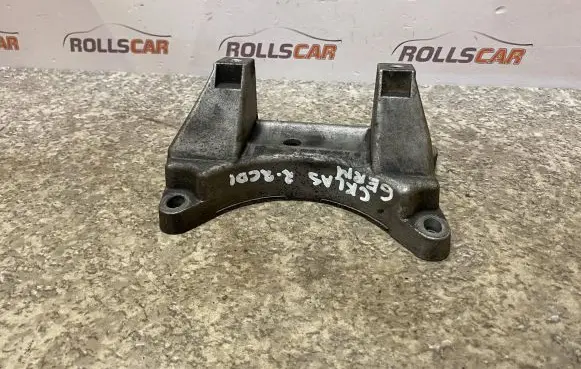 Mercedes-Benz C W203 Engine mounting bracket A1402421340