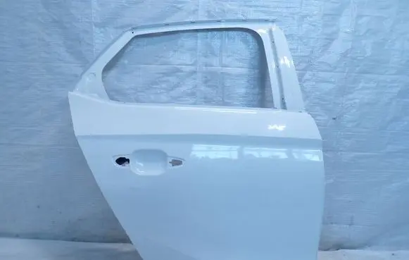 Opel Corsa F Rear door