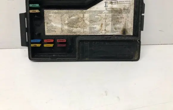 BMW 3 E36 Fuse box cover 1387613
