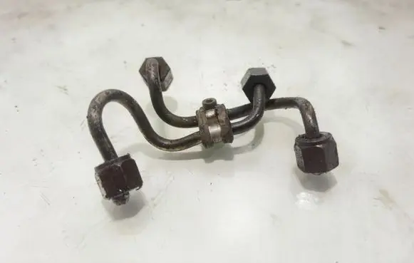 BMW 5 E60 E61 Fuel injector supply line/pipe