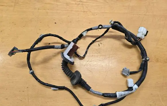 Honda CR-V Front door wiring loom 32752SWAG002 32752SWAG00207MY
