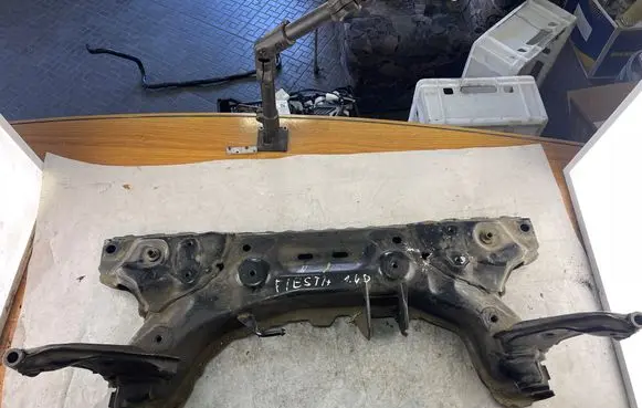Ford Fiesta Front subframe Be40589