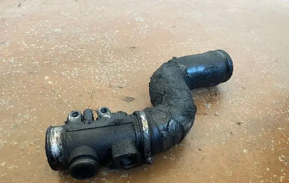 Ford Mondeo Mk III Intercooler hose/pipe