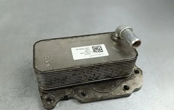 Jaguar F-Pace Engine oil radiator G4D36A642BA